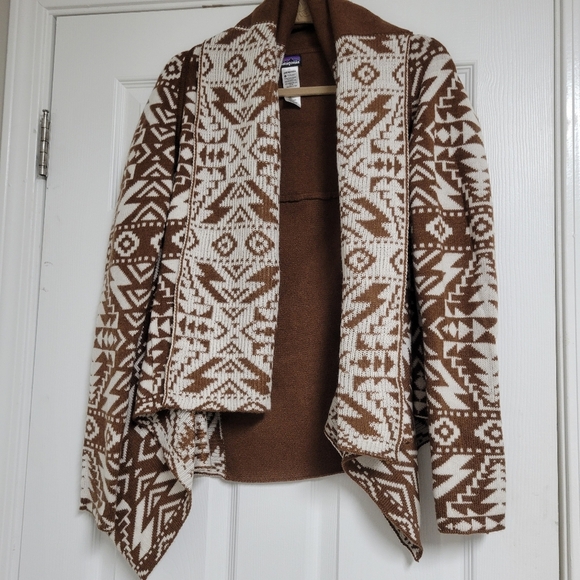 Patagonia Pine Mountain Wrap Size Medium. - Picture 2 of 8